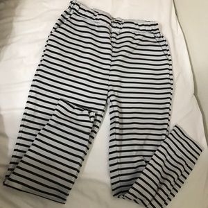 Striped pants with pockets